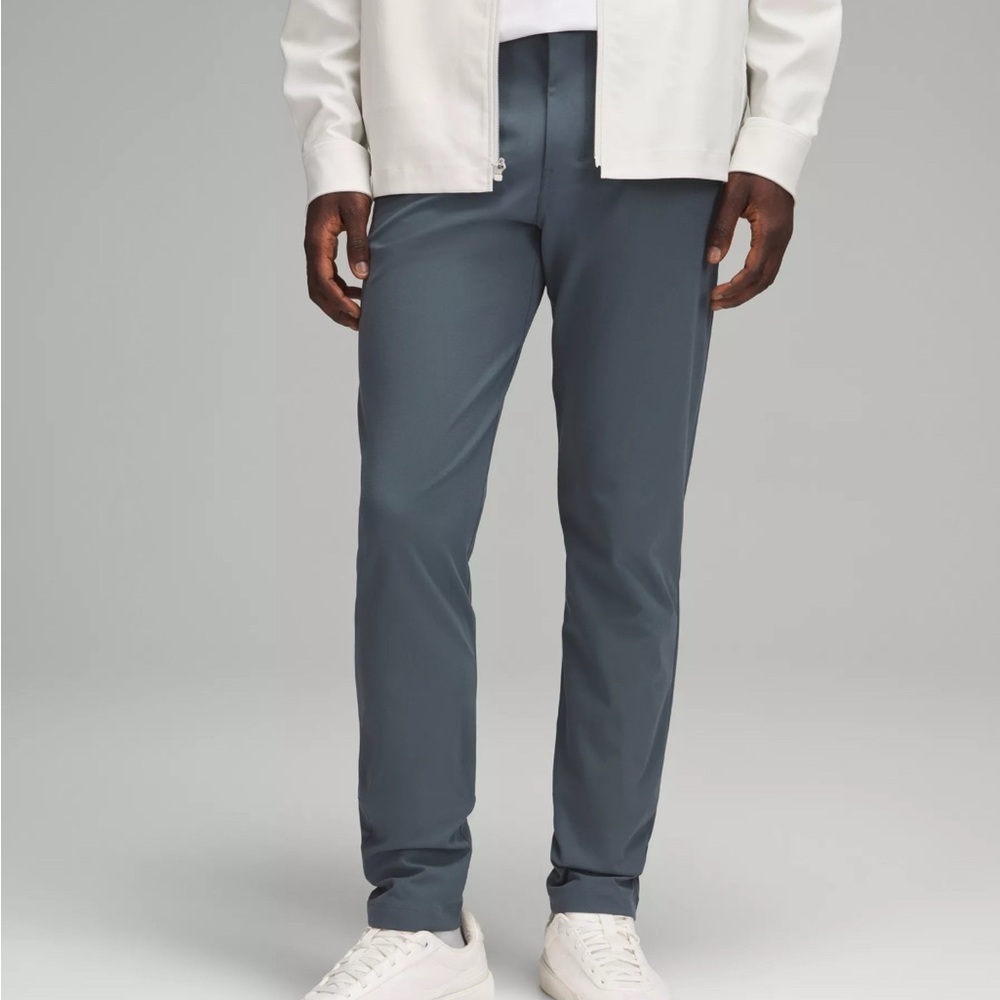 lululemon athletica Men's Chinos in Slate Gray size 32x31